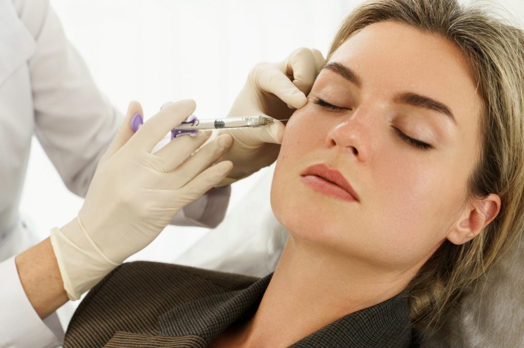 What Causes the Area Under Your Eyes to Look Tired